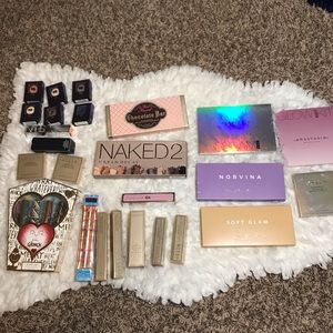Makeup up lot